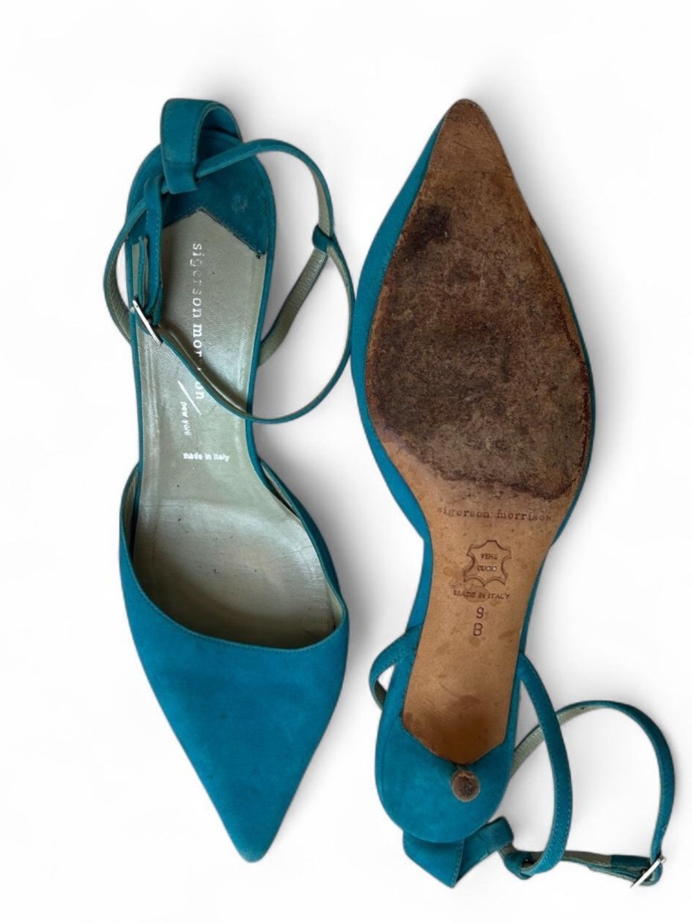 Vintage Sigerson Morrison Teal Pointed Toe Suede Heels
Made in Italy
Size 9 - Picture 4 of 7